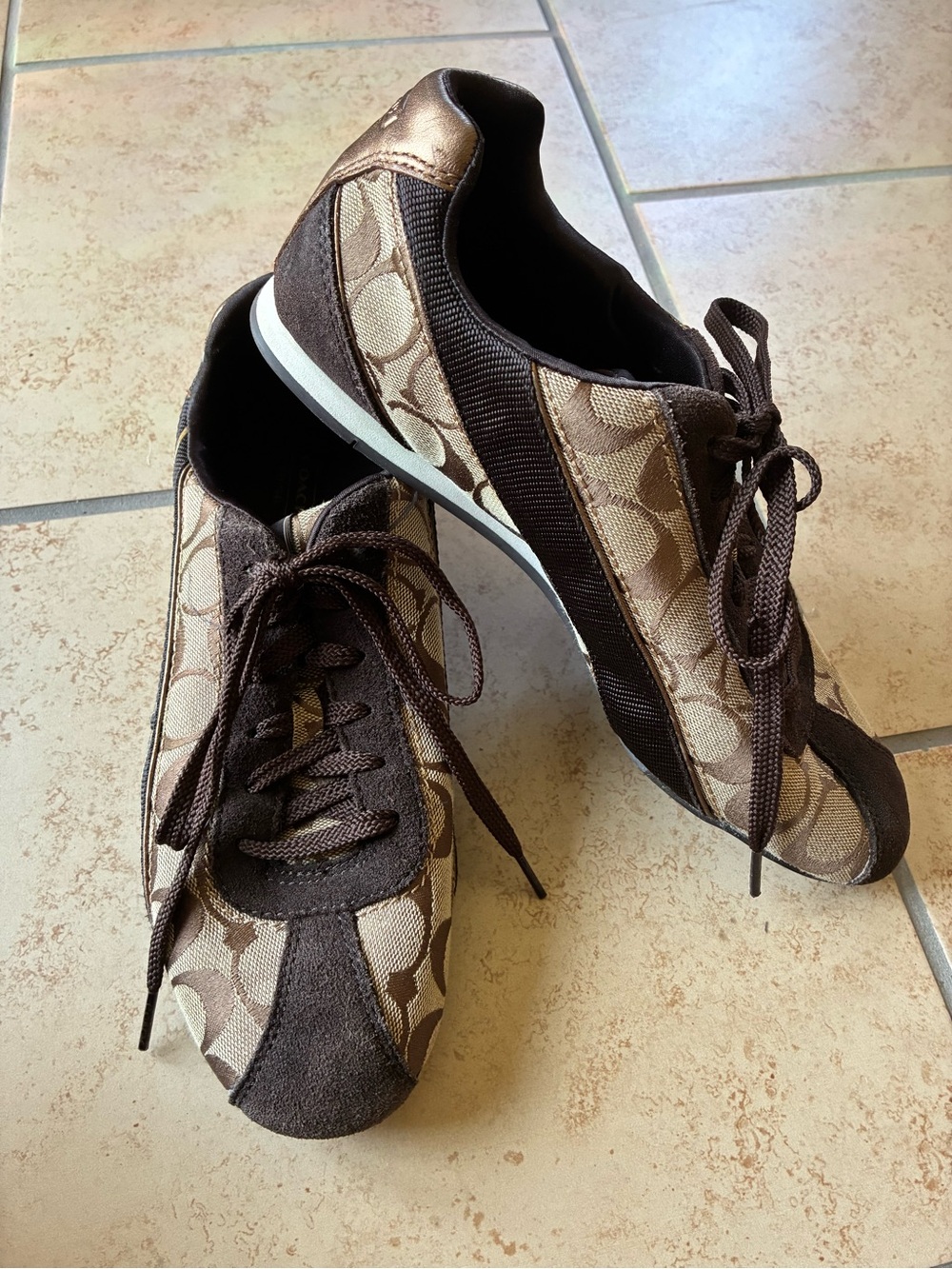 Coach Signature Women’s Hilary Sneakers